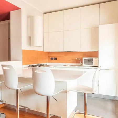 The Rent - Three-bedroom In Acquabella شقة