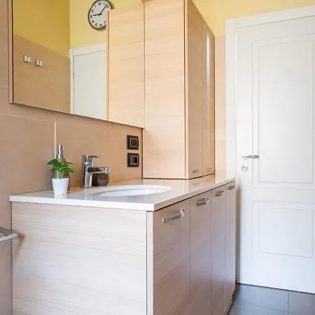 The Rent - Three-bedroom In Acquabella شقة *