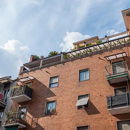 شقة The Rent - Three-bedroom In Acquabella ميلان